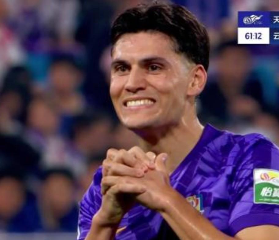 问鼎娱乐官网-中超、中甲联赛引进过的英超球员名单及表现对比