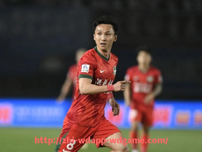 问鼎娱乐官网-德甲冠军球队专属海报设计与视觉效果欣赏